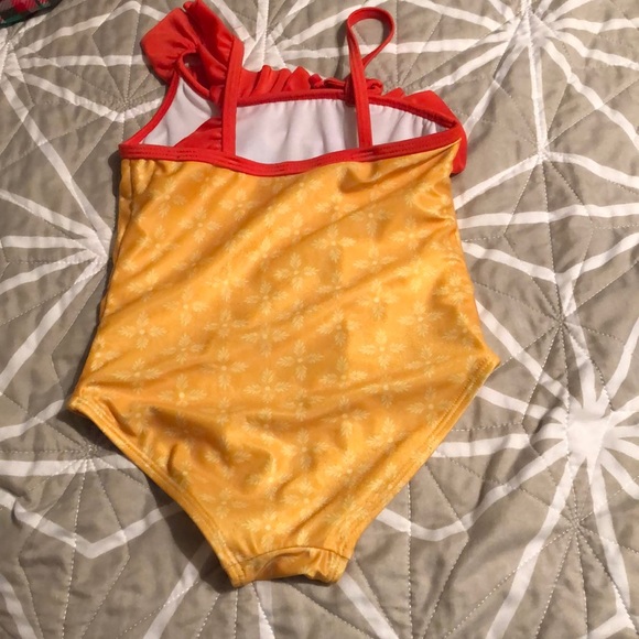 Swimsuit - Picture 4 of 4